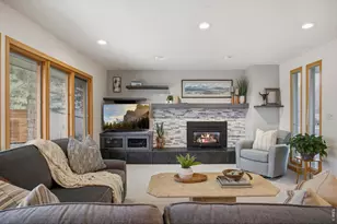 6006 Fox Hill Dr, Longmont, CO 80504 - Photo 11