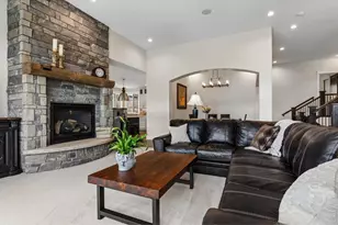 200 Cherokee Ct, Estes Park, CO 80517 - Photo 9