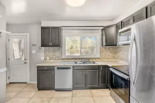 1807 7th St, Greeley, CO 80631 - Photo 5