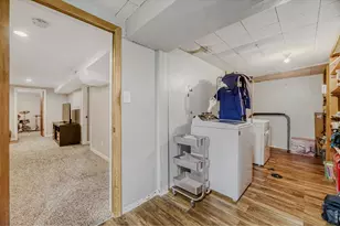 11520 E 2nd Ave, Aurora, CO 80010 - Photo 29