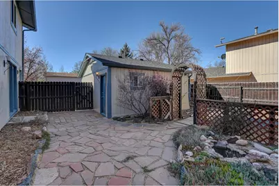 582 Highland Dr, Longmont, CO 80504 - Photo 7