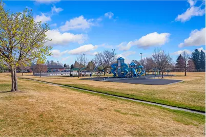 426 Heritage Ln, Johnstown, CO 80534 - Photo 3