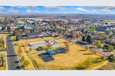 426 Heritage Ln, Johnstown, CO 80534 - Photo 5