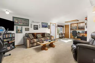 1912 Timberline Ln, Fort Collins, CO 80525 - Photo 5