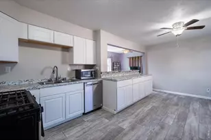 402 Cleveland St, Sterling, CO 80751 - Photo 5