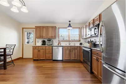 1554 Ervine Ave, Longmont, CO 80501 - Photo 9