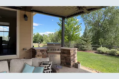 2246 Front Range Ct, Erie, CO 80516 - Photo 7