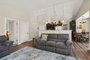 1210 Creekwood Ct, Windsor, CO 80550 - Photo 3