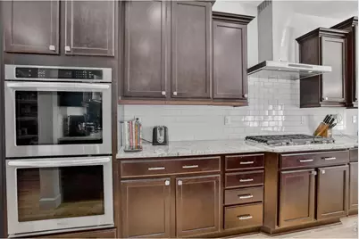 1652 Dorothy Cir, Longmont, CO 80503 - Photo 17