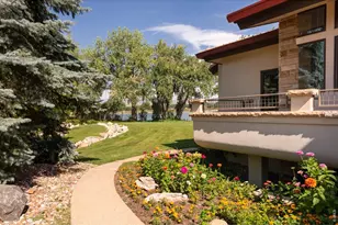 7007 Rozena Dr, Longmont, CO 80503 - Photo 9