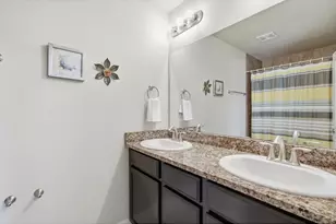 1027 Canal Dr, Windsor, CO 80550 - Photo 25