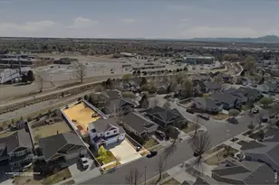 1027 Canal Dr, Windsor, CO 80550 - Photo 37