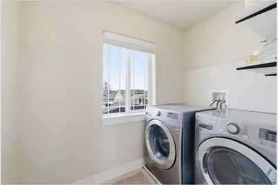 1027 Canal Dr, Windsor, CO 80550 - Photo 29