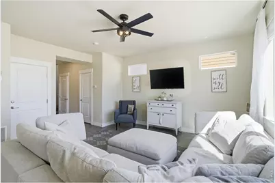 1027 Canal Dr, Windsor, CO 80550 - Photo 11