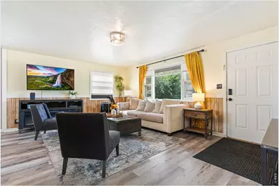 1064 E 1st St, Loveland, CO 80537 - Photo 3