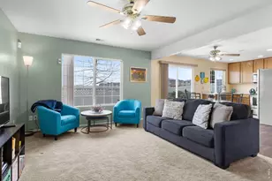 21471 Randolph Pl, Denver, CO 80249 - Photo 5