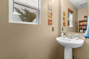 21471 Randolph Pl, Denver, CO 80249 - Photo 23