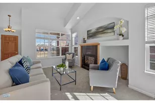 1333 Charles Dr, Longmont, CO 80503 - Photo 5