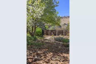 300 Oakwood Pl, Boulder, CO 80304 - Photo 31
