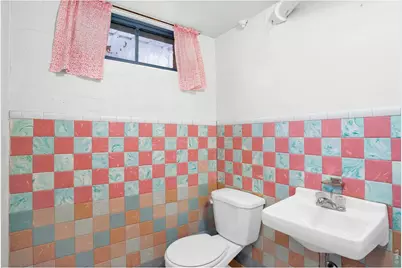 543 W 9th St, Loveland, CO 80537 - Photo 15