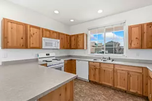 245 Pinebrook Ct, Windsor, CO 80550 - Photo 11