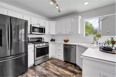 1327 Wilkerson Way, Longmont, CO 80504 - Photo 9