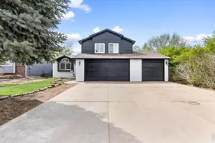 2317 42nd Ave Ct, Greeley, CO 80634 - Photo 3