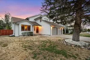 5207 Wheaton Dr, Fort Collins, CO 80525 - Photo 3