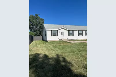 220 S Spruce St, Fort Morgan, CO 80701 - Photo 1