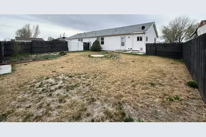 220 S Spruce St, Fort Morgan, CO 80701 - Photo 23