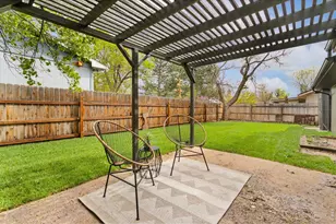 2124 Manchester Dr, Fort Collins, CO 80526 - Photo 5