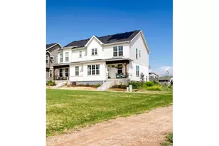 295 Gray Jay Ct, Berthoud, CO 80513 - Photo 1