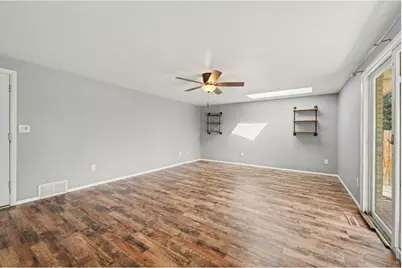 4880 Roosevelt Ave, Loveland, CO 80538 - Photo 9