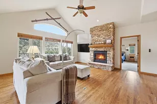 2001 Cherokee Dr, Estes Park, CO 80517 - Photo 7