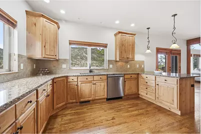 2001 Cherokee Dr, Estes Park, CO 80517 - Photo 11