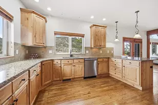 2001 Cherokee Dr, Estes Park, CO 80517 - Photo 11