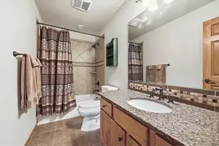 2001 Cherokee Dr, Estes Park, CO 80517 - Photo 29