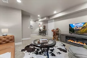 1921 Charles Brockman Dr, Fort Collins, CO 80525 - Photo 37