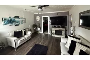 1006 Meeker St, Fort Morgan, CO 80701 - Photo 3