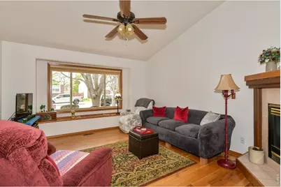 351 E 41st Ct, Loveland, CO 80538 - Photo 5