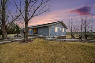 407 E Corona Ave, Wiggins, CO 80654 - Photo 3