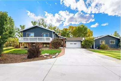 2021 River Glen Dr, Berthoud, CO 80513 - Photo 3
