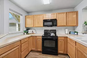 1015 Andrews Peak Dr, Fort Collins, CO 80521 - Photo 7