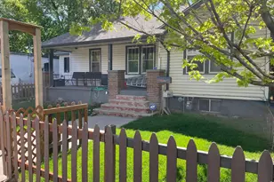 135 Cleveland Ave, Loveland, CO 80537 - Photo 3