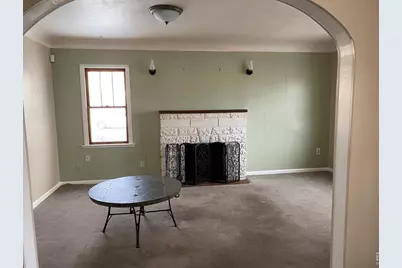 135 Cleveland Ave, Loveland, CO 80537 - Photo 35