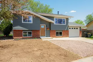 811 Table Mountain Ct, Windsor, CO 80550 - Photo 3