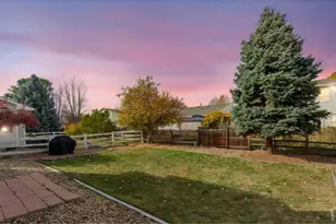 1147 Trout Creek Cir, Longmont, CO 80504 - Photo 43