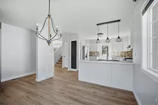 2056 Calhoun Ct, Loveland, CO 80537 - Photo 5