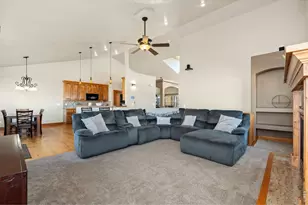 5219 Kanawha Ln, Evans, CO 80634 - Photo 9
