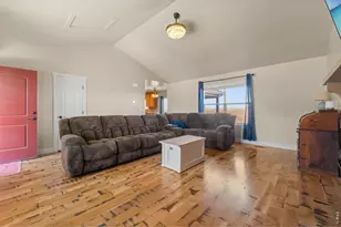 1110 Coyote Ln, Wiggins, CO 80654 - Photo 9
